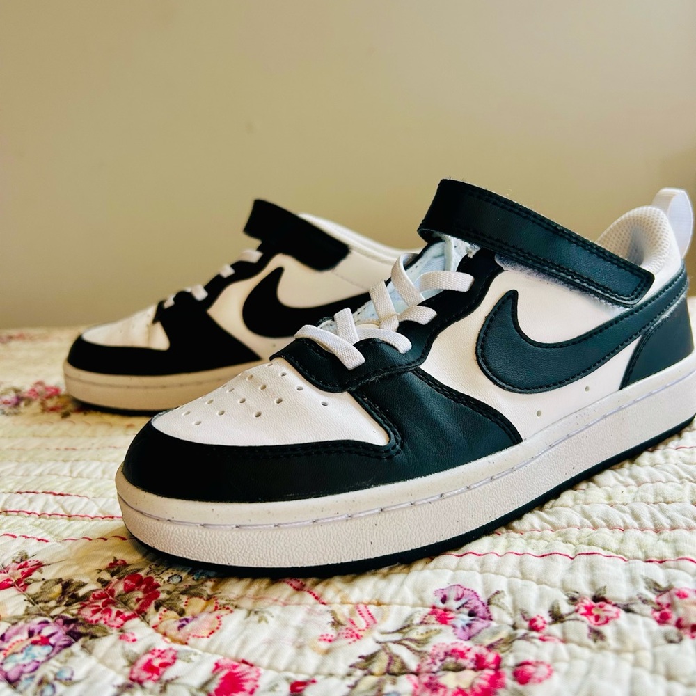 Nike Court Borough Low Recraft kids size 2
